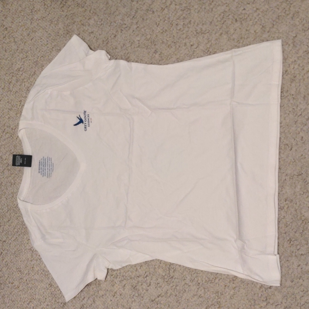 100% Cotton T-shirt - brand new - Large